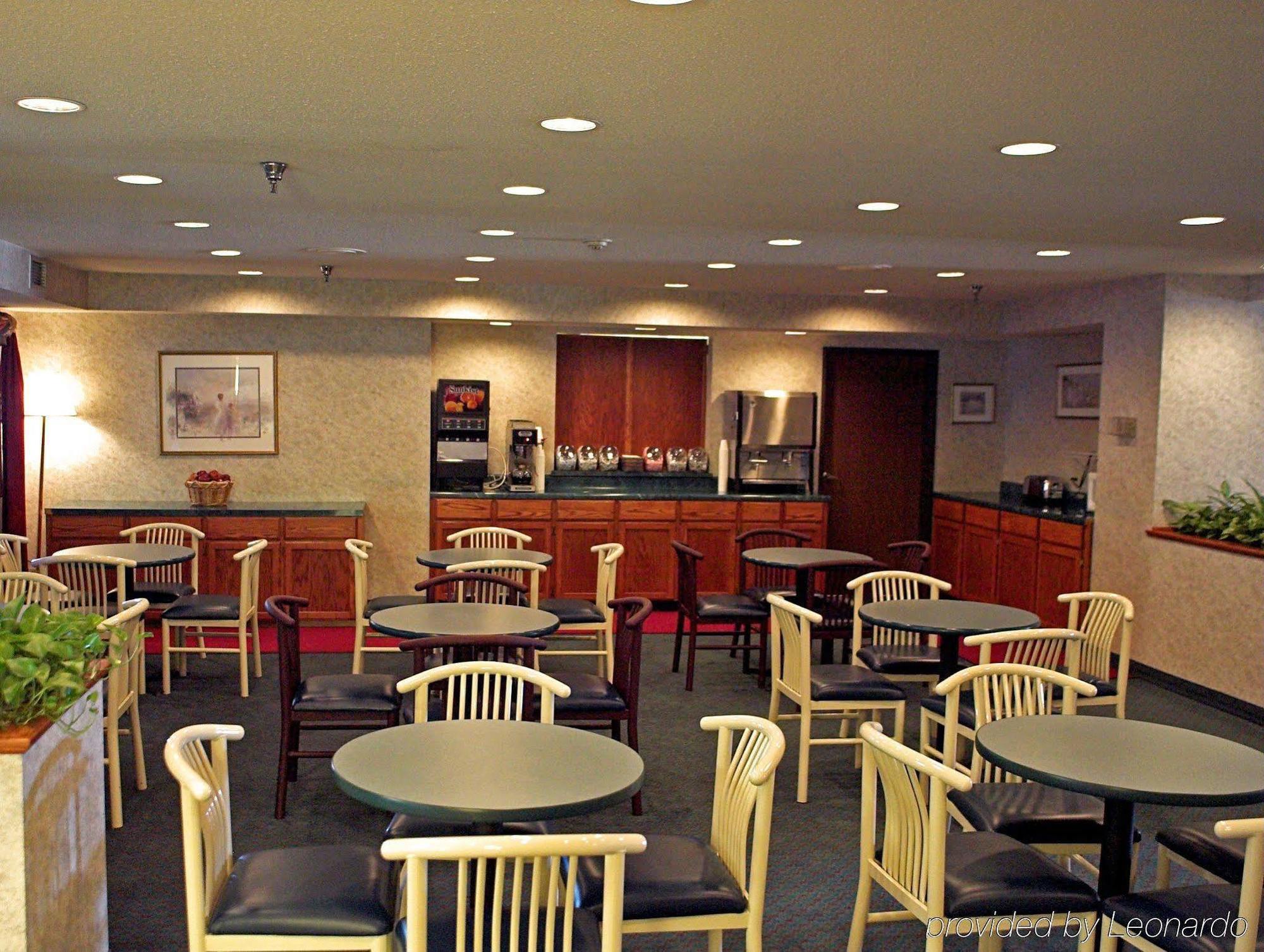 Americas Best Value Inn And Suites Saint Charles Exterior foto