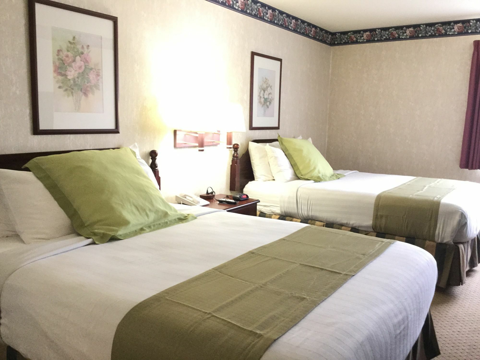 Americas Best Value Inn And Suites Saint Charles Exterior foto